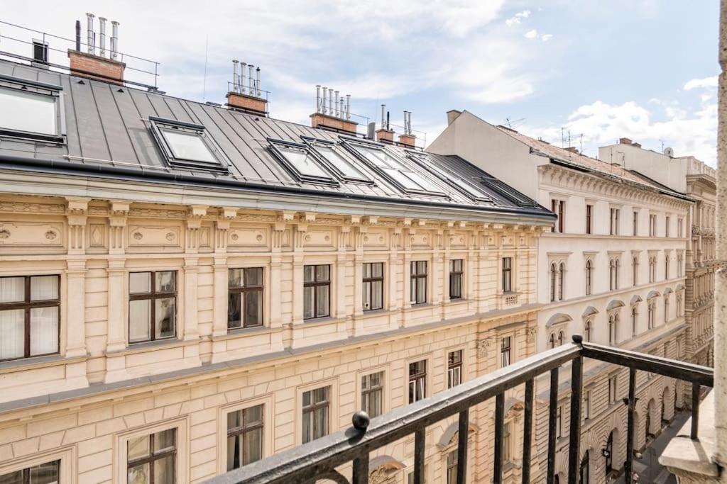 Budapest Basilica Apartment Bagian luar foto